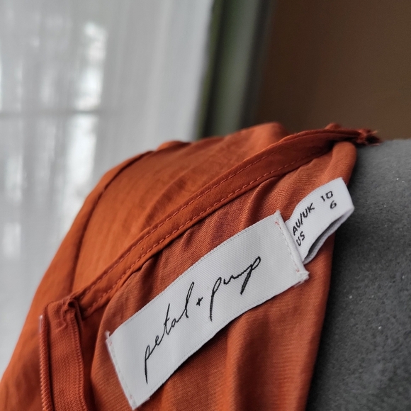 Petal & Pup Amanda Hi-Lo Tie Front Midi Dress - Rust/Terracotta Orange - US 6 - Picture 10 of 12